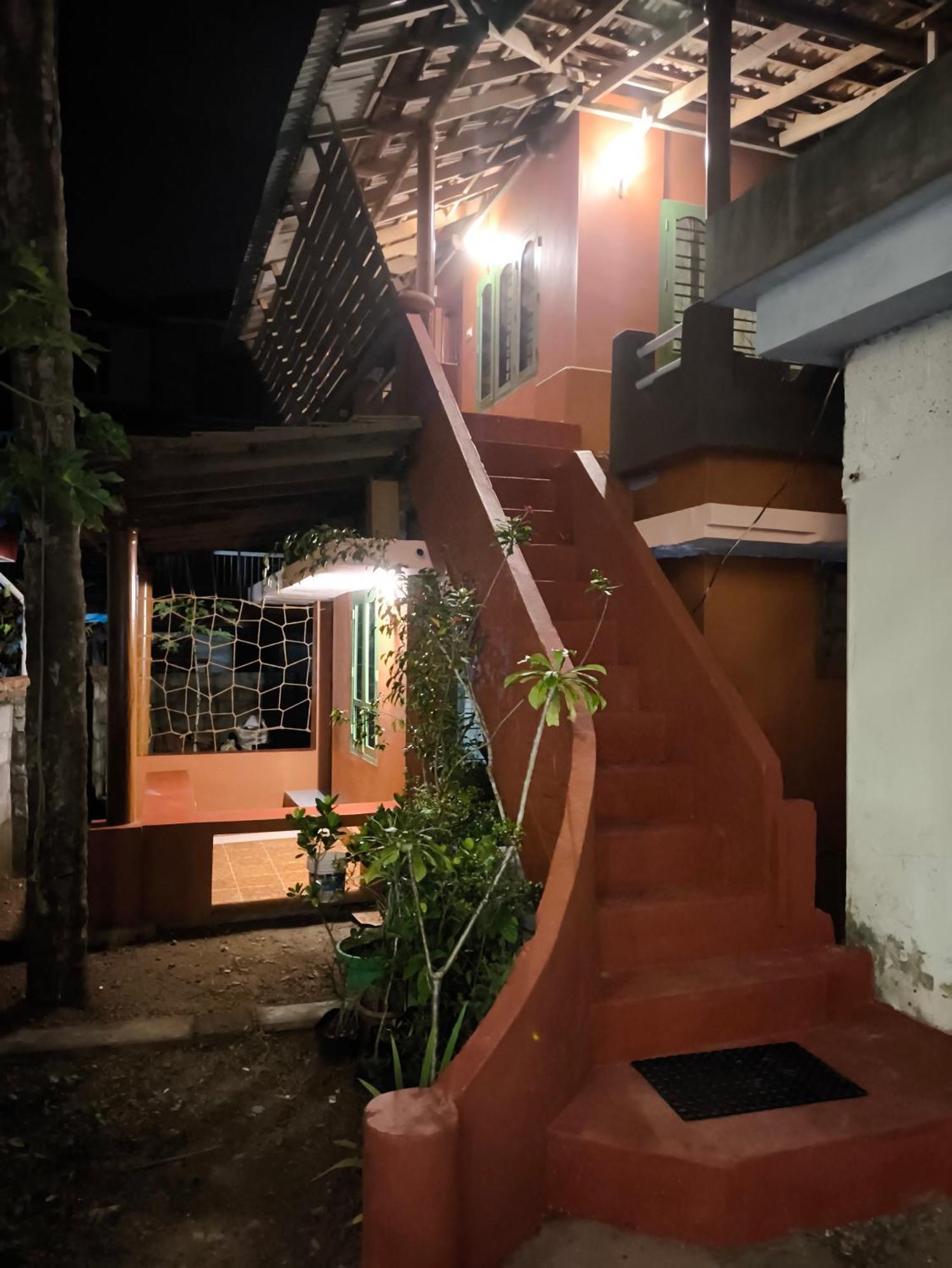 Tiny Temple Hotel วาร์คาลา ภายนอก รูปภาพ
